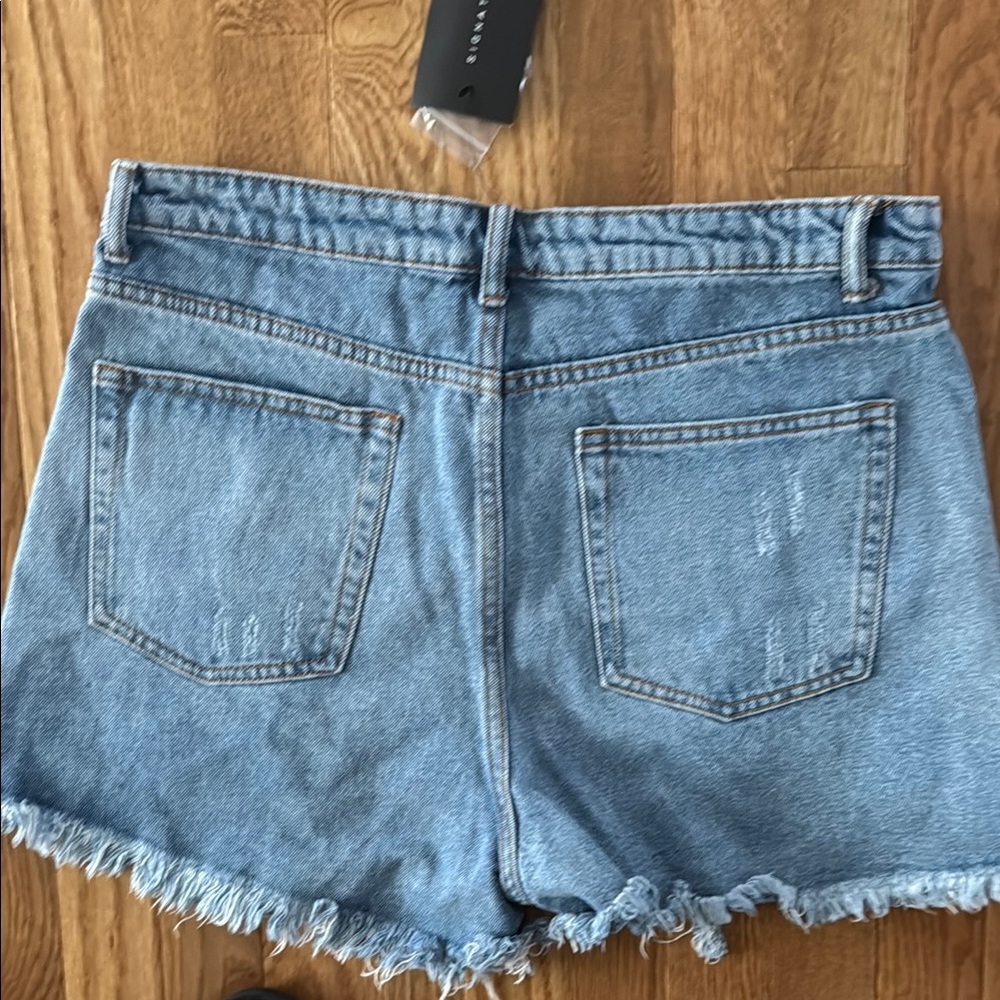 Signature8 Blue Jean Shorts Distressed Frayed Hem - Picture 3 of 5